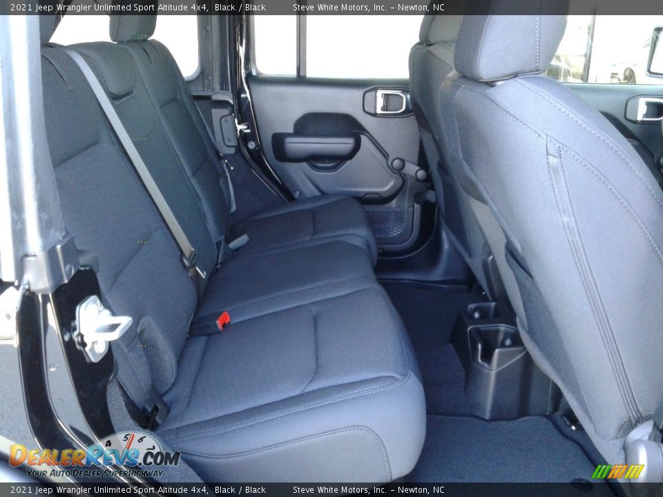 2021 Jeep Wrangler Unlimited Sport Altitude 4x4 Black / Black Photo #15