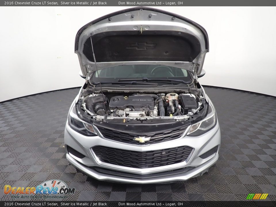 2016 Chevrolet Cruze LT Sedan Silver Ice Metallic / Jet Black Photo #6