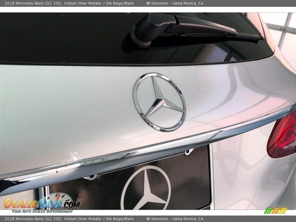 2018 Mercedes-Benz GLC 300 Iridium Silver Metallic / Silk Beige/Black Photo #7