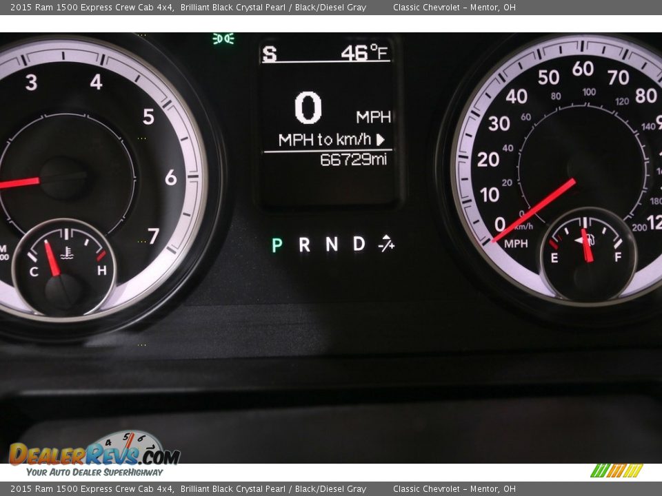 2015 Ram 1500 Express Crew Cab 4x4 Gauges Photo #10