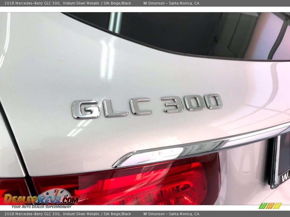 2018 Mercedes-Benz GLC 300 Iridium Silver Metallic / Silk Beige/Black Photo #31