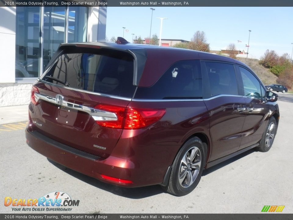 2018 Honda Odyssey Touring Deep Scarlet Pearl / Beige Photo #10