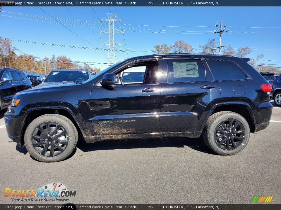 2021 Jeep Grand Cherokee Laredo 4x4 Diamond Black Crystal Pearl / Black Photo #4