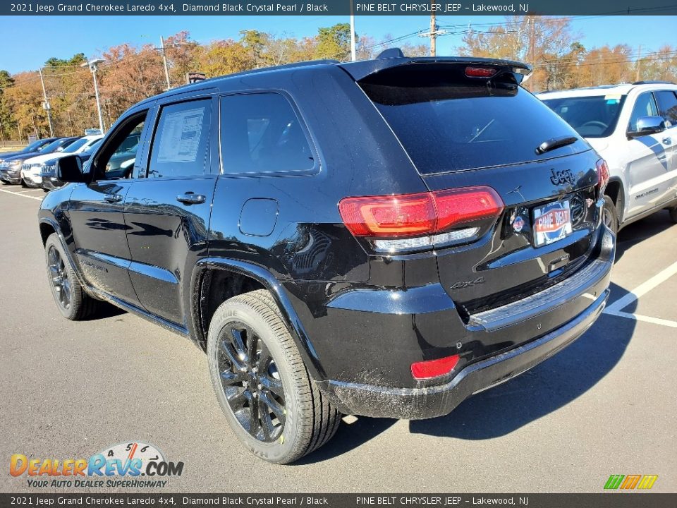 2021 Jeep Grand Cherokee Laredo 4x4 Diamond Black Crystal Pearl / Black Photo #6