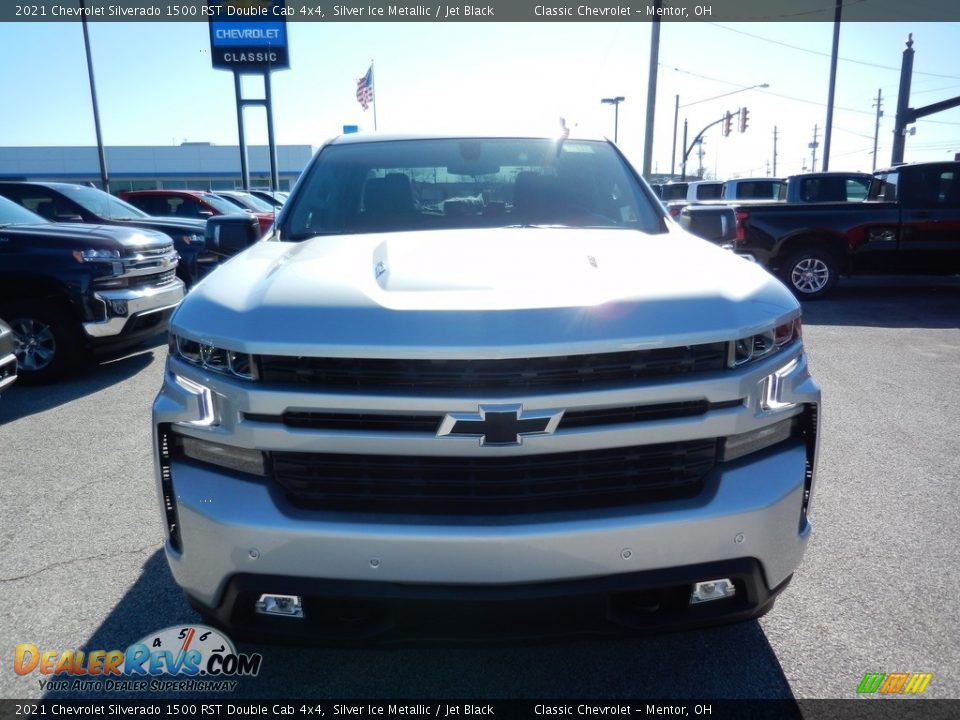 2021 Chevrolet Silverado 1500 RST Double Cab 4x4 Silver Ice Metallic / Jet Black Photo #2