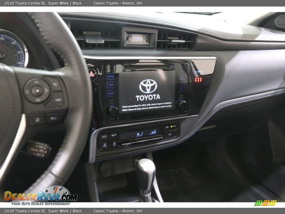 2018 Toyota Corolla SE Super White / Black Photo #9