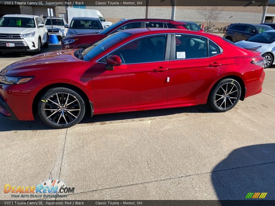 2021 Toyota Camry SE Supersonic Red / Black Photo #1