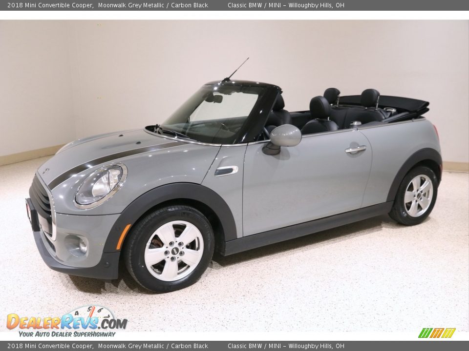 Front 3/4 View of 2018 Mini Convertible Cooper Photo #4
