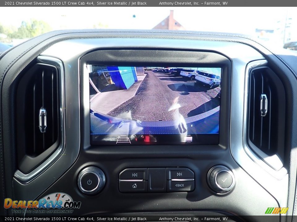 Controls of 2021 Chevrolet Silverado 1500 LT Crew Cab 4x4 Photo #16
