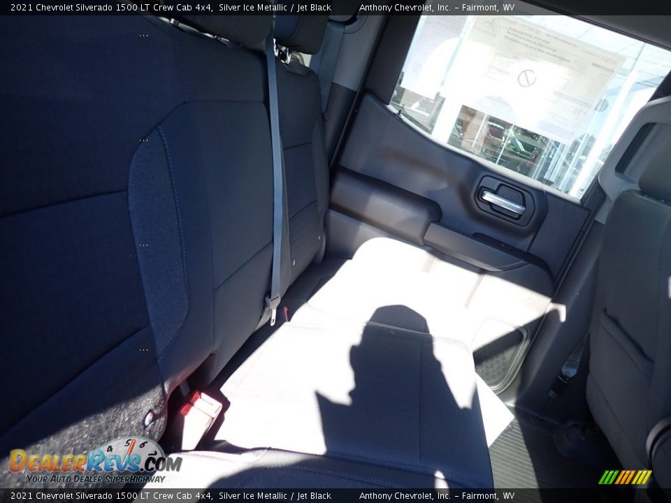 2021 Chevrolet Silverado 1500 LT Crew Cab 4x4 Silver Ice Metallic / Jet Black Photo #7