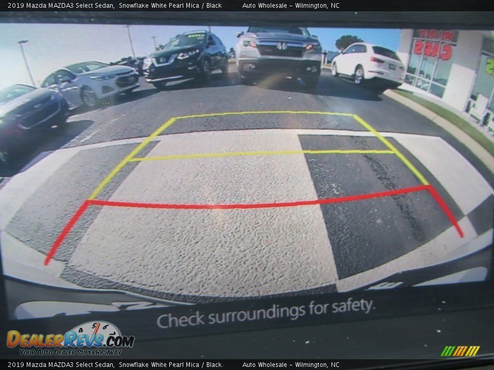 2019 Mazda MAZDA3 Select Sedan Snowflake White Pearl Mica / Black Photo #17