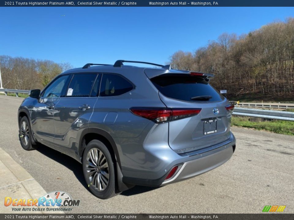 2021 Toyota Highlander Platinum AWD Celestial Silver Metallic / Graphite Photo #2