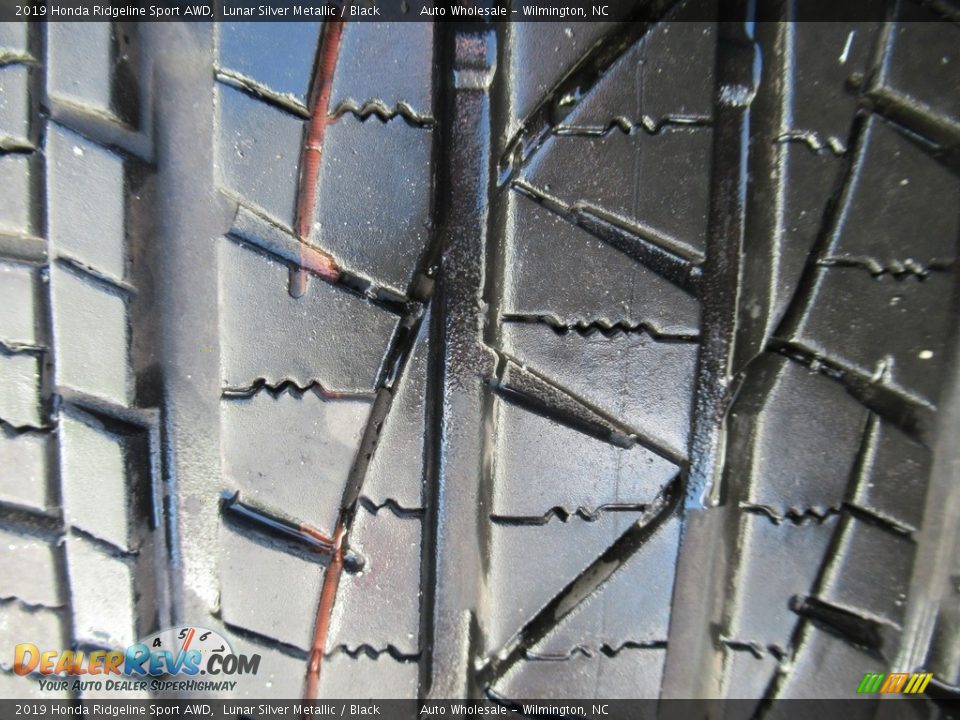 2019 Honda Ridgeline Sport AWD Lunar Silver Metallic / Black Photo #9