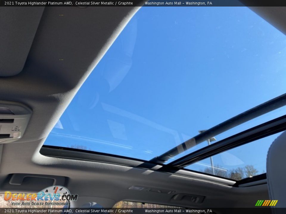 2021 Toyota Highlander Platinum AWD Celestial Silver Metallic / Graphite Photo #12