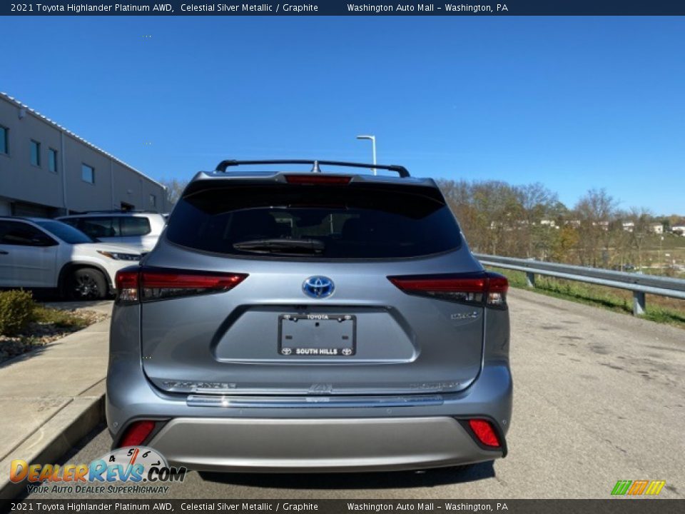 2021 Toyota Highlander Platinum AWD Celestial Silver Metallic / Graphite Photo #17