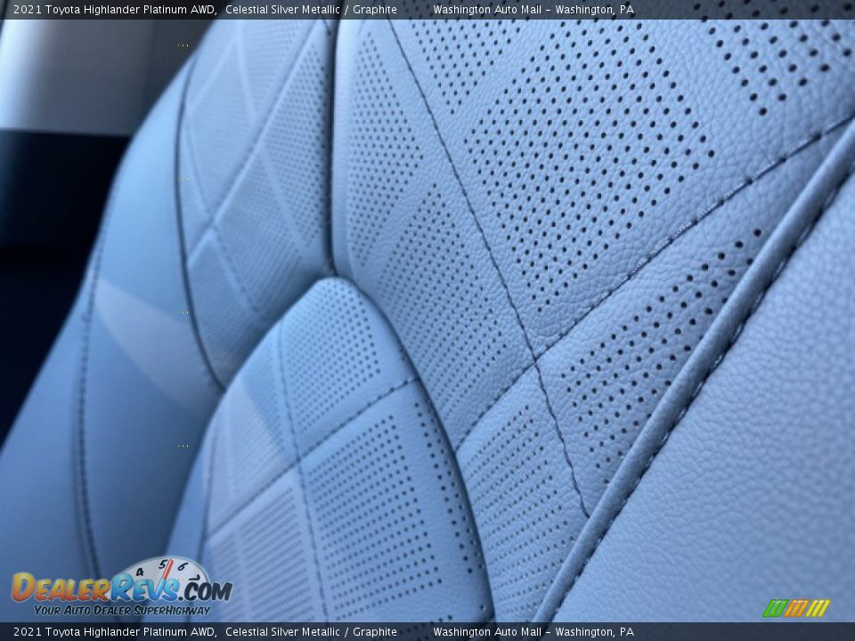 2021 Toyota Highlander Platinum AWD Celestial Silver Metallic / Graphite Photo #22