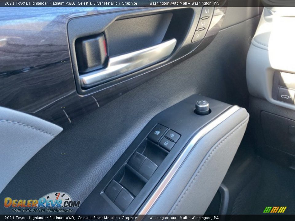 2021 Toyota Highlander Platinum AWD Celestial Silver Metallic / Graphite Photo #24