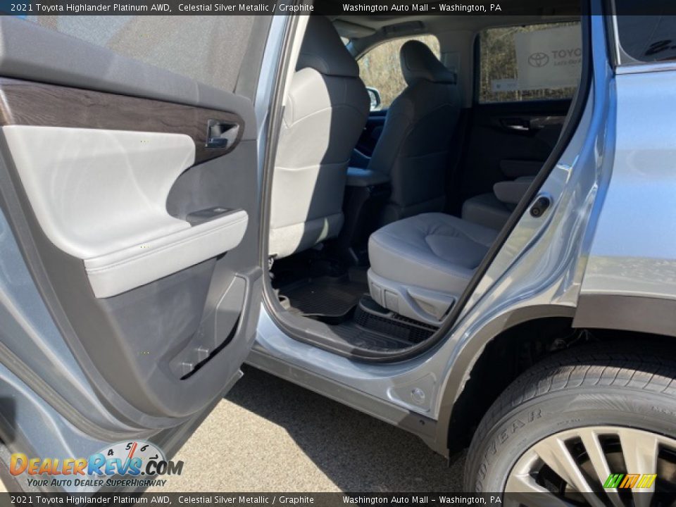 2021 Toyota Highlander Platinum AWD Celestial Silver Metallic / Graphite Photo #30