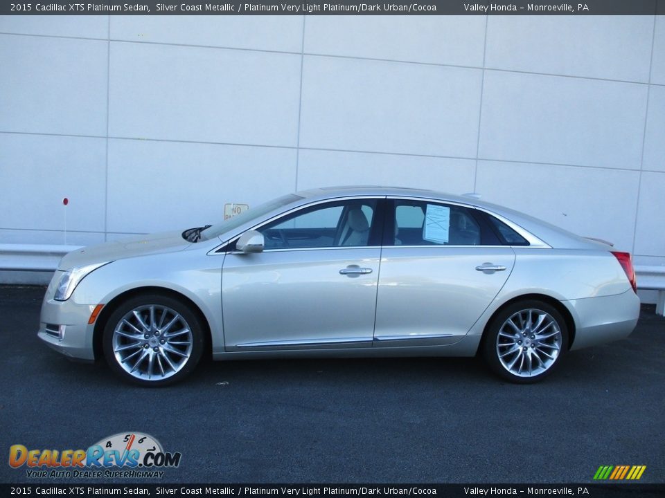 2015 Cadillac XTS Platinum Sedan Silver Coast Metallic / Platinum Very Light Platinum/Dark Urban/Cocoa Photo #2