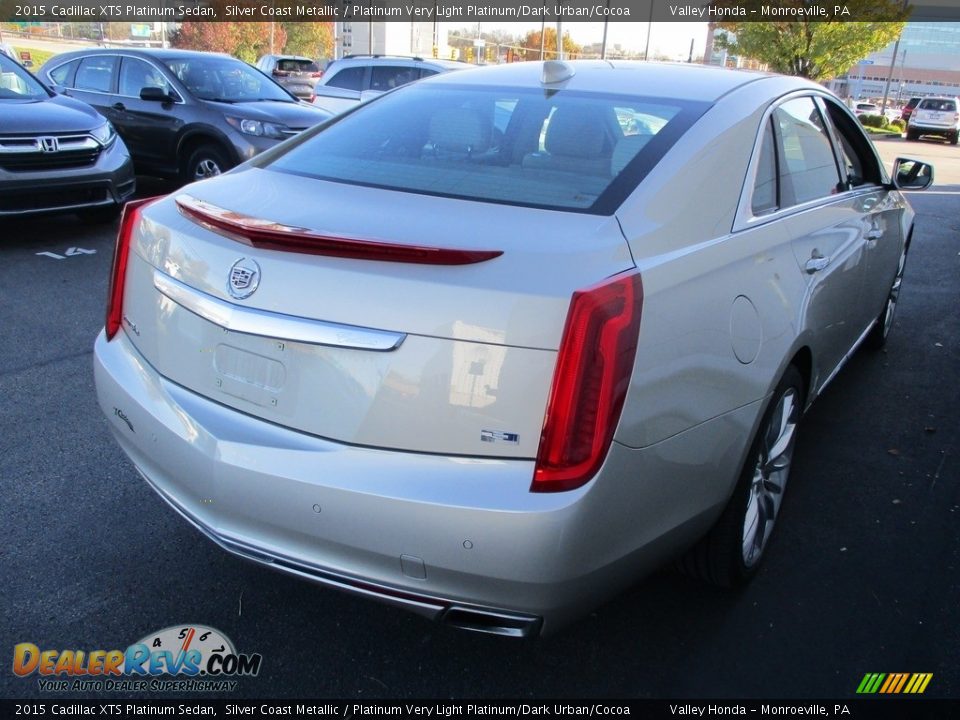 2015 Cadillac XTS Platinum Sedan Silver Coast Metallic / Platinum Very Light Platinum/Dark Urban/Cocoa Photo #5