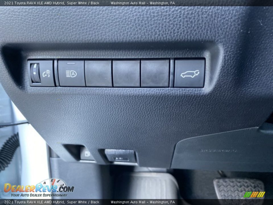 2021 Toyota RAV4 XLE AWD Hybrid Super White / Black Photo #19