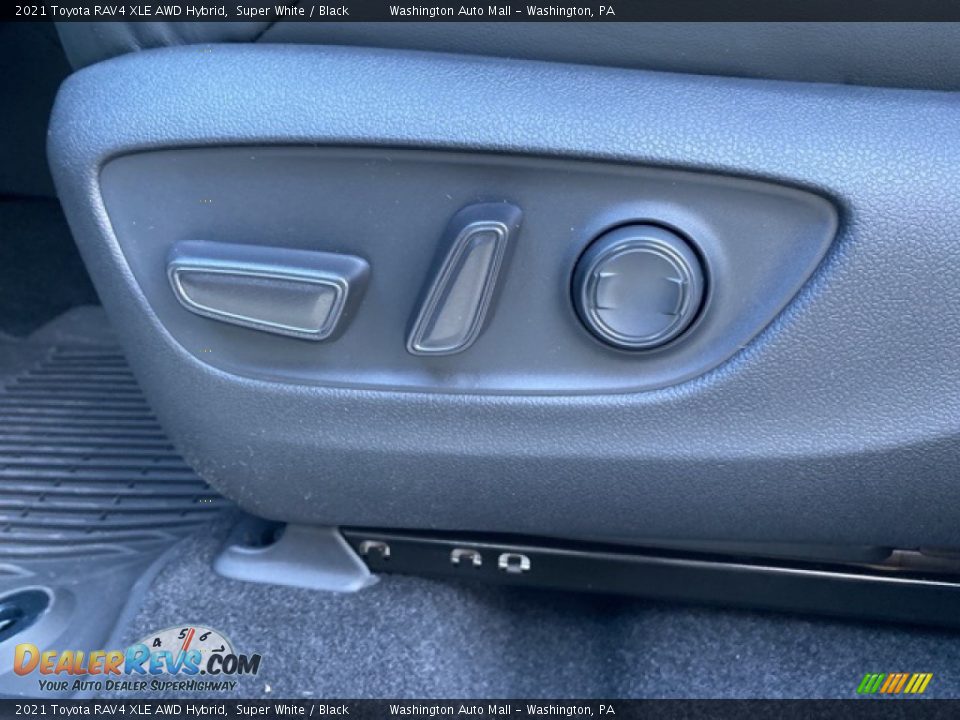 2021 Toyota RAV4 XLE AWD Hybrid Super White / Black Photo #21