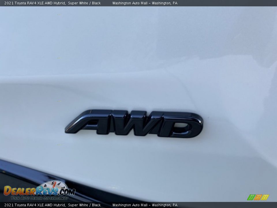 2021 Toyota RAV4 XLE AWD Hybrid Super White / Black Photo #36