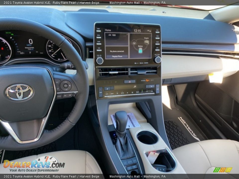 Dashboard of 2021 Toyota Avalon Hybrid XLE Photo #3