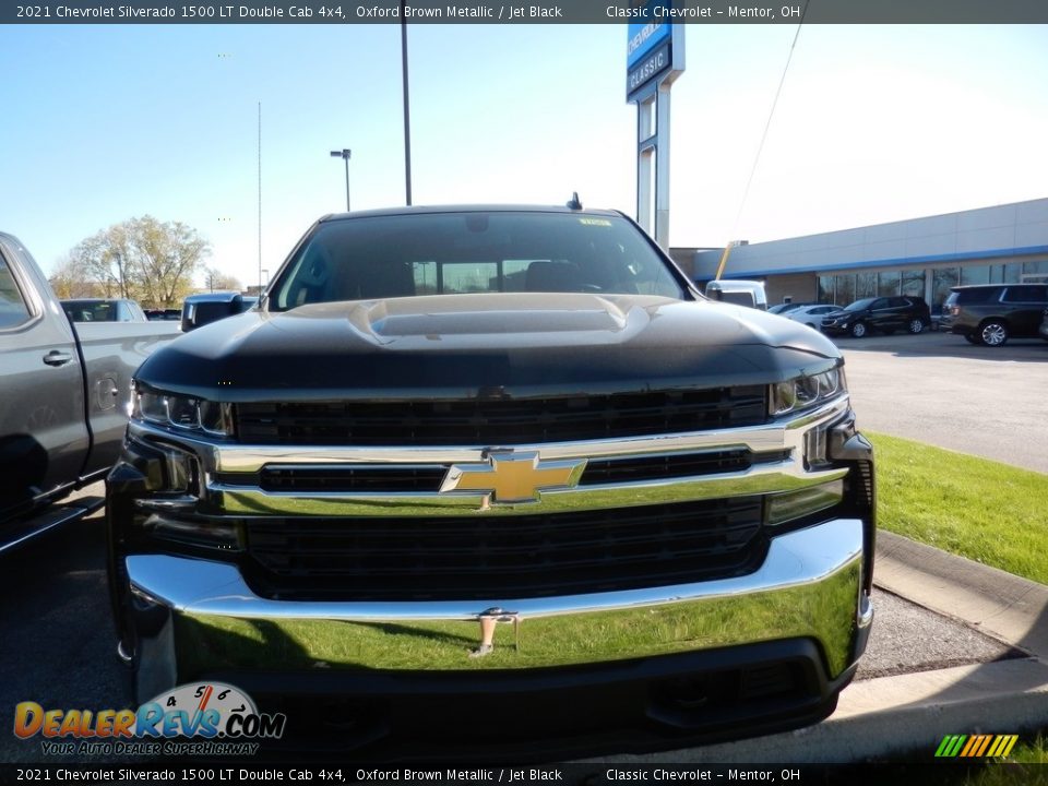 2021 Chevrolet Silverado 1500 LT Double Cab 4x4 Oxford Brown Metallic / Jet Black Photo #2