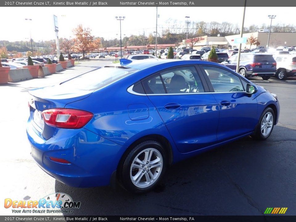 2017 Chevrolet Cruze LT Kinetic Blue Metallic / Jet Black Photo #9