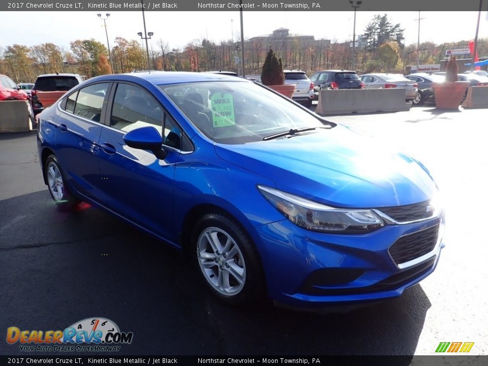 2017 Chevrolet Cruze LT Kinetic Blue Metallic / Jet Black Photo #11