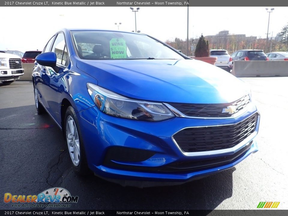 2017 Chevrolet Cruze LT Kinetic Blue Metallic / Jet Black Photo #12