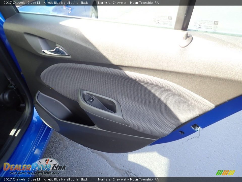 2017 Chevrolet Cruze LT Kinetic Blue Metallic / Jet Black Photo #19