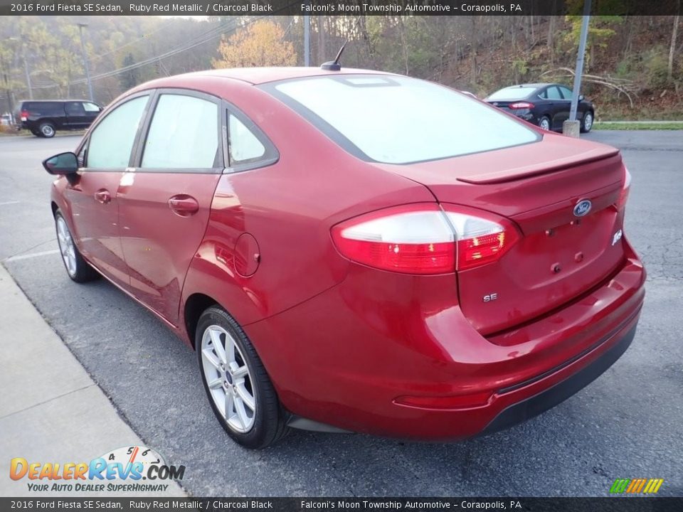 2016 Ford Fiesta SE Sedan Ruby Red Metallic / Charcoal Black Photo #5