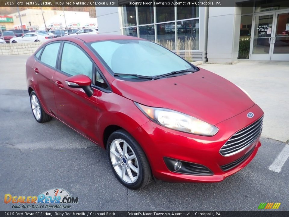 2016 Ford Fiesta SE Sedan Ruby Red Metallic / Charcoal Black Photo #9