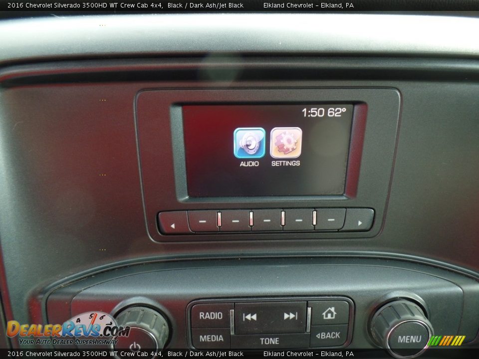 Controls of 2016 Chevrolet Silverado 3500HD WT Crew Cab 4x4 Photo #28