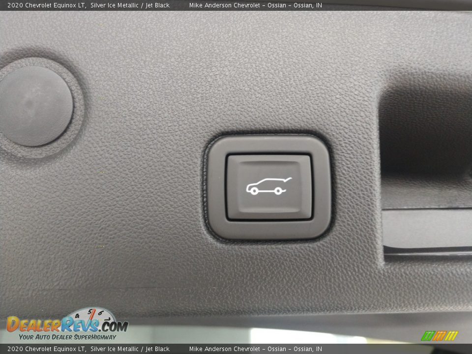2020 Chevrolet Equinox LT Silver Ice Metallic / Jet Black Photo #8