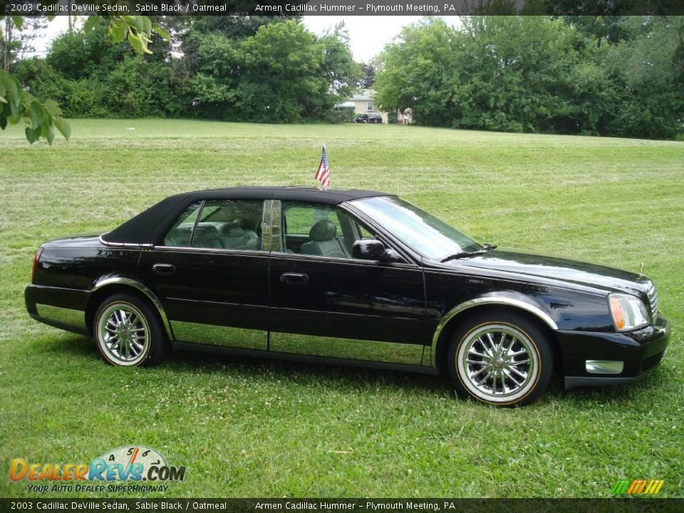 2003 Cadillac DeVille Sedan Sable Black / Oatmeal Photo #2