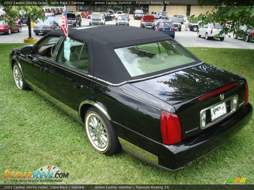 2003 Cadillac DeVille Sedan Sable Black / Oatmeal Photo #7