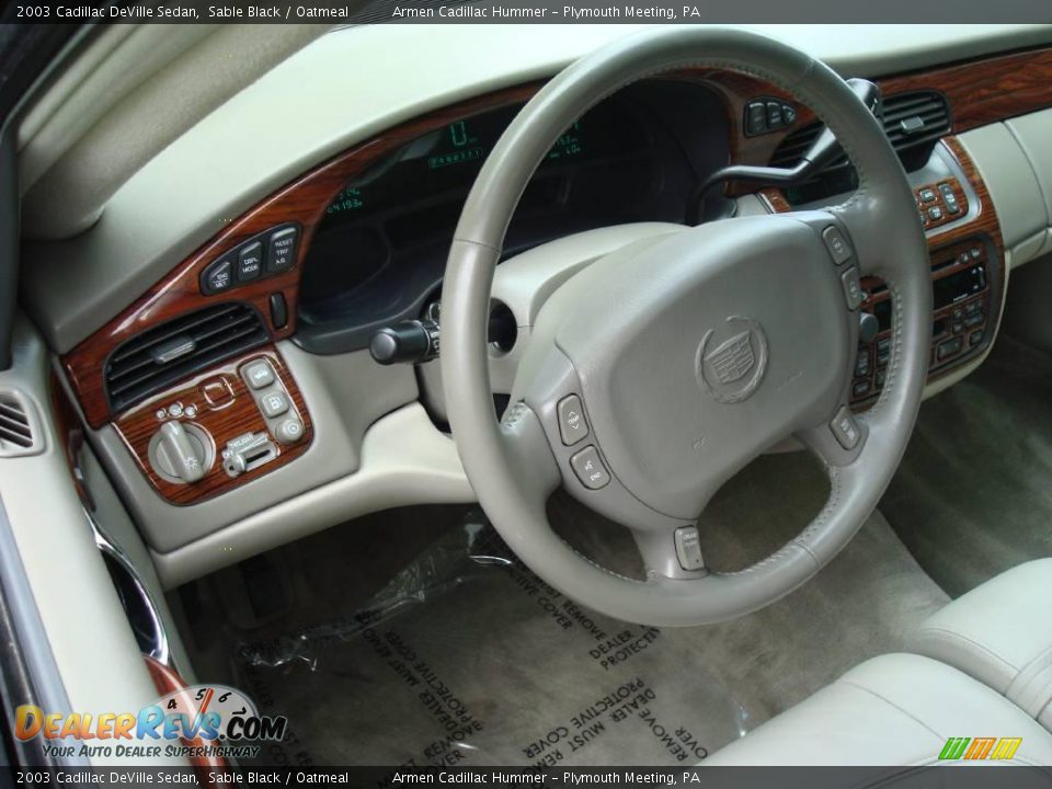 2003 Cadillac DeVille Sedan Sable Black / Oatmeal Photo #11