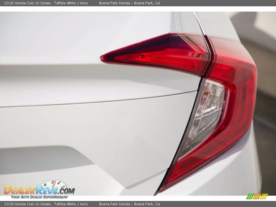 2018 Honda Civic LX Sedan Taffeta White / Ivory Photo #11