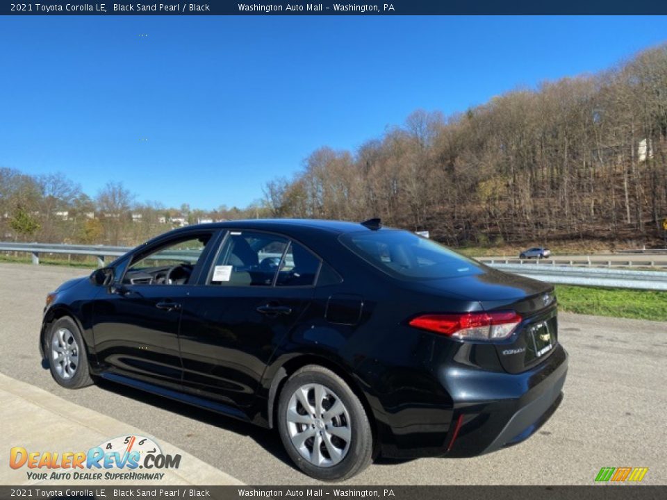 2021 Toyota Corolla LE Black Sand Pearl / Black Photo #2