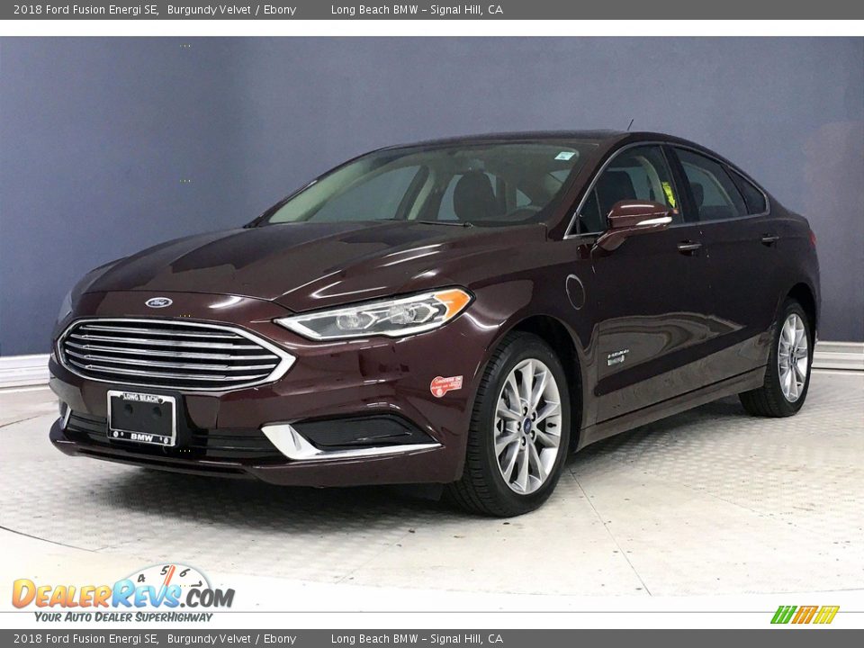 Front 3/4 View of 2018 Ford Fusion Energi SE Photo #12