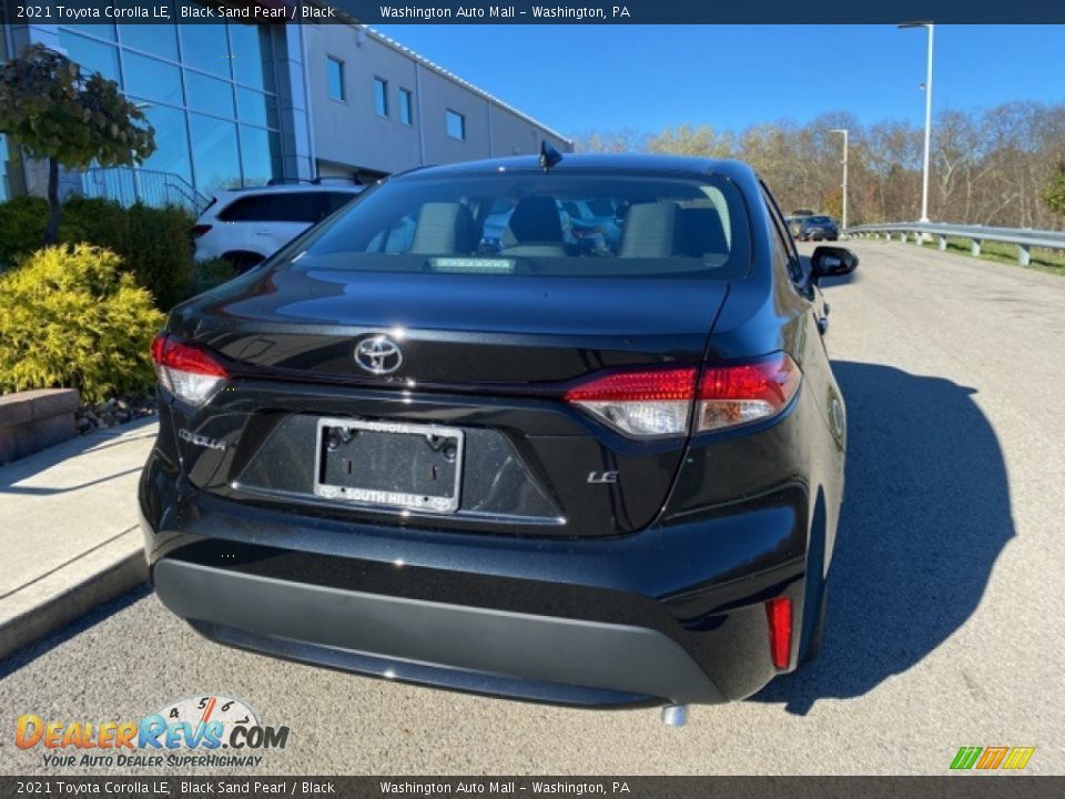 2021 Toyota Corolla LE Black Sand Pearl / Black Photo #14