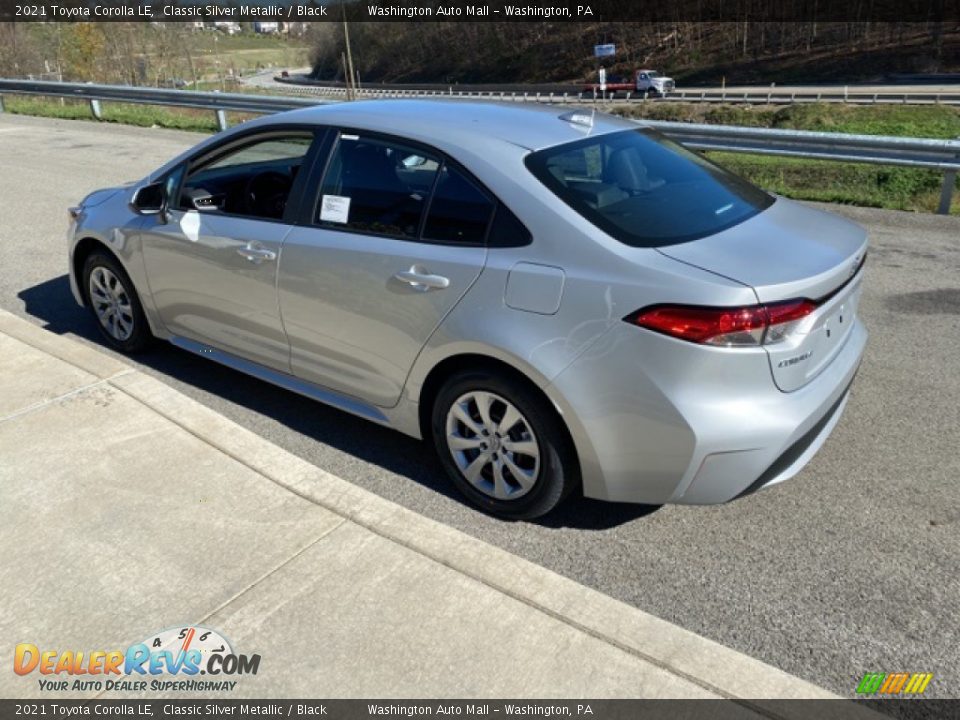 2021 Toyota Corolla LE Classic Silver Metallic / Black Photo #2