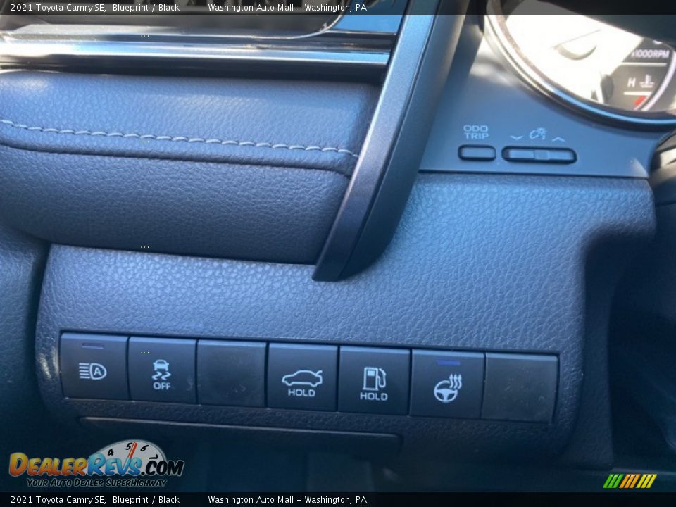 Controls of 2021 Toyota Camry SE Photo #19