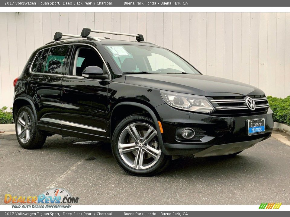 2017 Volkswagen Tiguan Sport Deep Black Pearl / Charcoal Photo #36