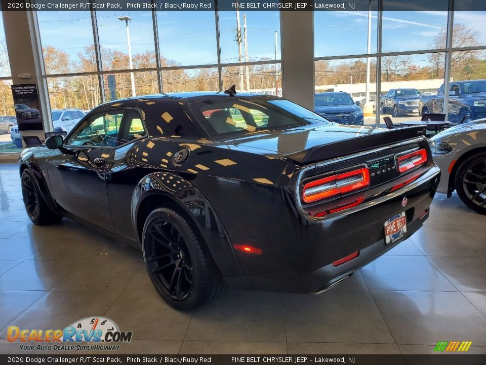 2020 Dodge Challenger R/T Scat Pack Pitch Black / Black/Ruby Red Photo #10