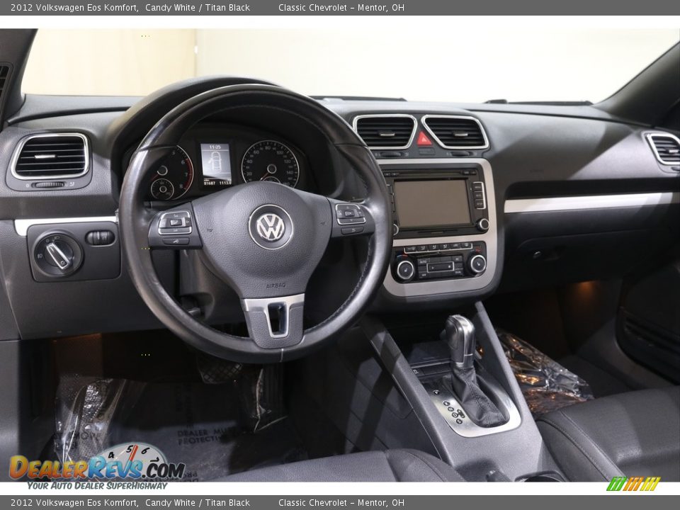 2012 Volkswagen Eos Komfort Candy White / Titan Black Photo #7