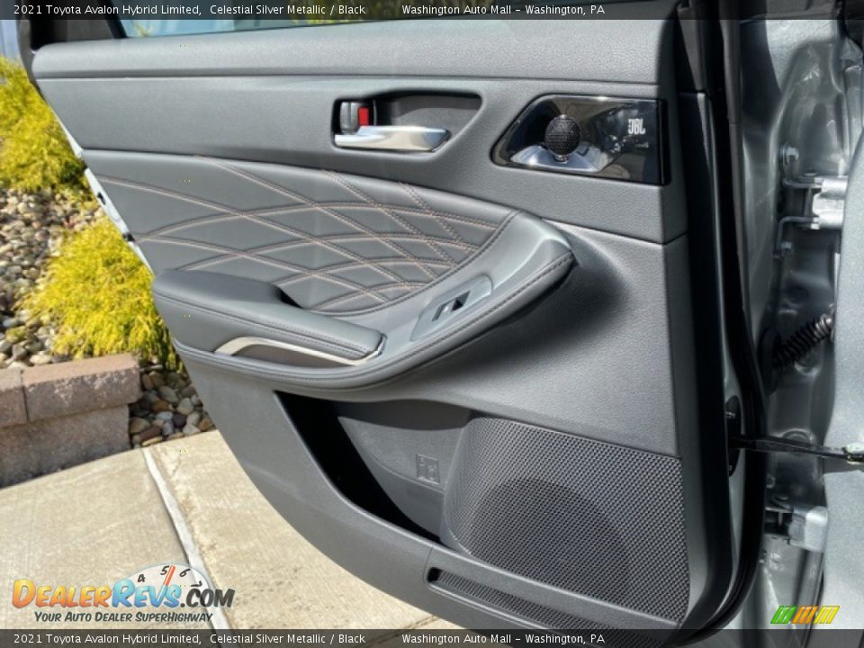Door Panel of 2021 Toyota Avalon Hybrid Limited Photo #28